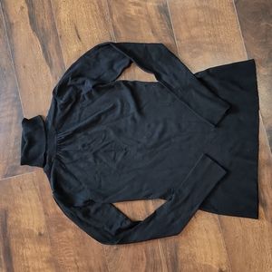 Smart set black long sleeve turtle neck Size XS TP